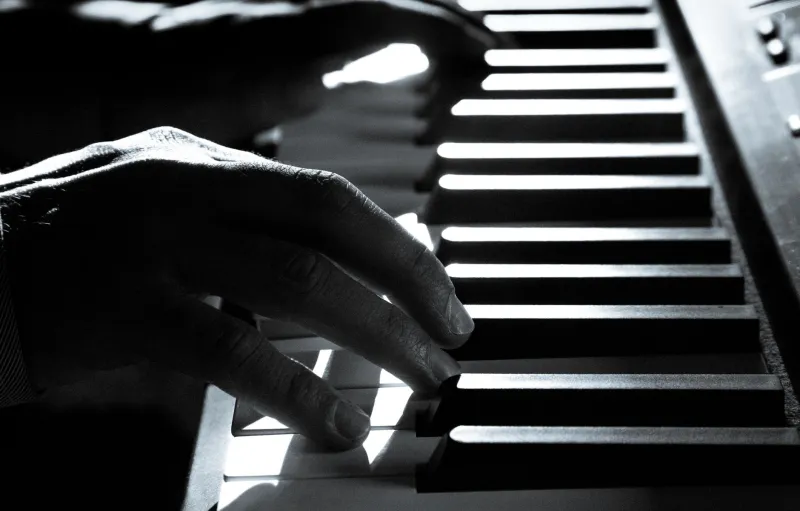 Silver Screen, Golden Notes: The Enduring Bond Between Jazz and Hollywood's Classic Era